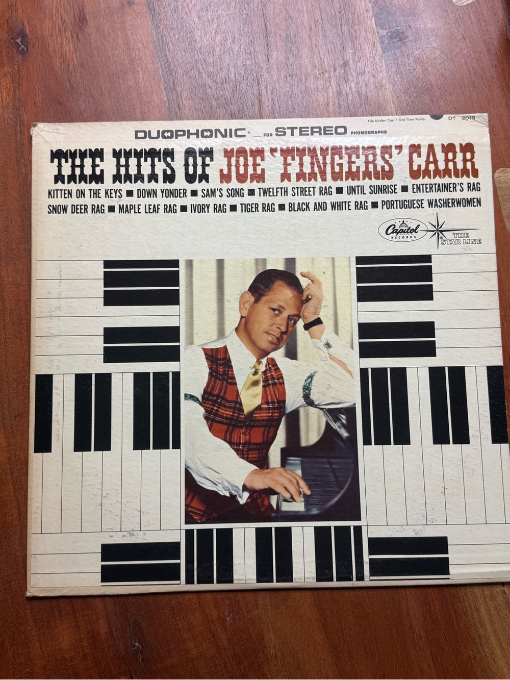 🎶 Vintage Vinyl for Sale: The Hits of Joe "Fingers" Carr